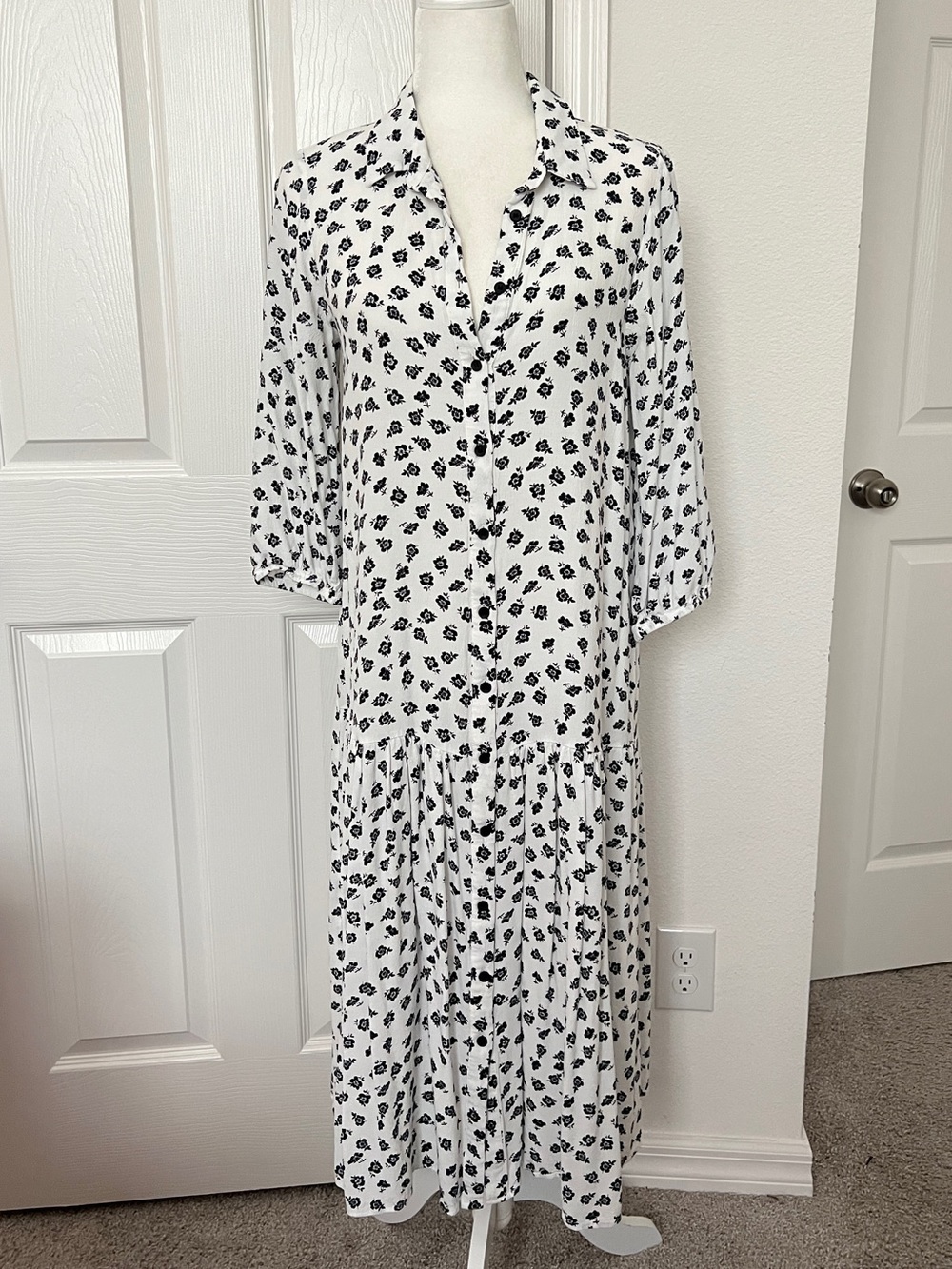 Zara White & Black Floral Midi Shirt Dress | Cottagecore | Fall Transition | M - Picture 3 of 9